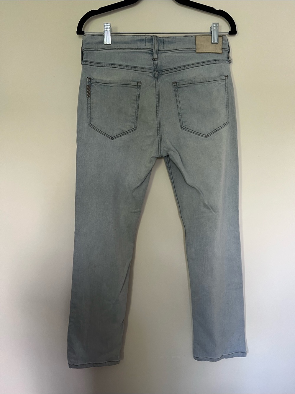 PAIGE Straight-Leg Jeans in Light blue Wash - Picture 2 of 4